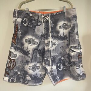 Harley-Davidson Men's Black and Gray Graphic Board Shorts